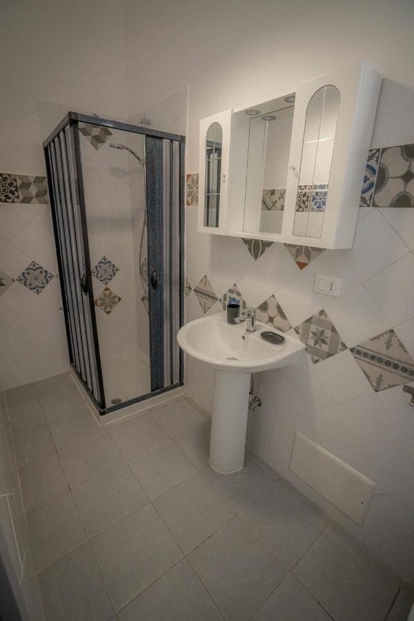 B&B Confine Como Exteriör bild