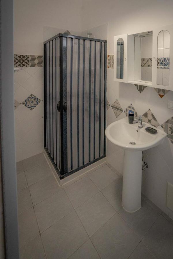 B&B Confine Como Exteriör bild